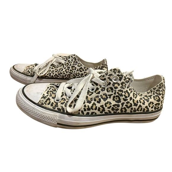 Converse Women’s Size 8 Leopard Print Lace-Up Sneakers - Picture 4 of 8
